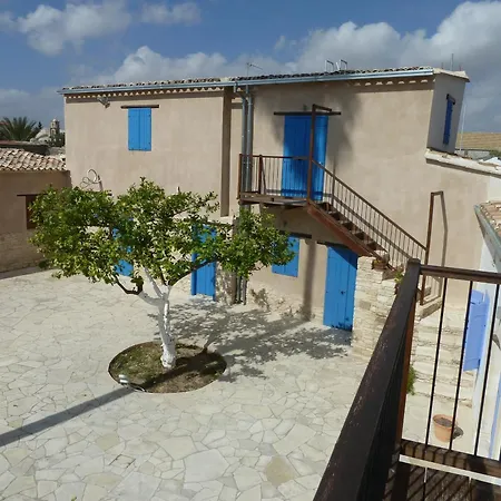 To Archontiko Tis Anastasias *