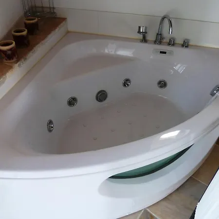 To Archontiko Tis Anastasias *