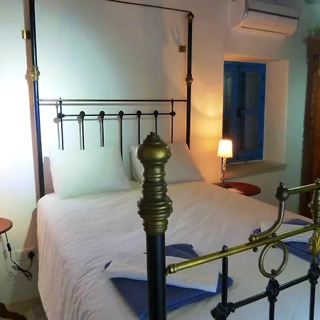 To Archontiko Tis Anastasias Ferienhaus Athienou