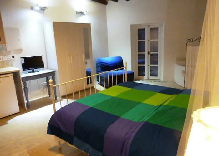 To Archontiko Tis Anastasias * Athienou